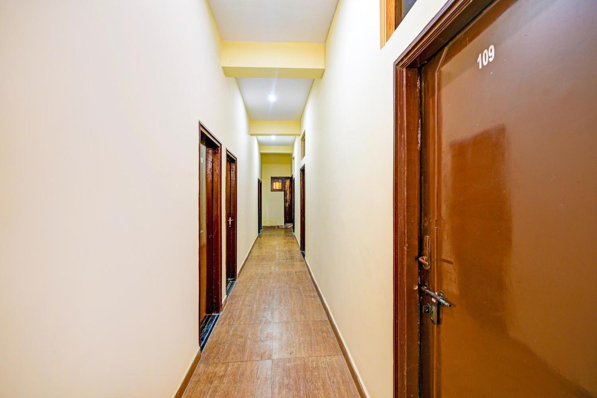 Hotel O Aj Star Hotel Faridabad Exterior foto